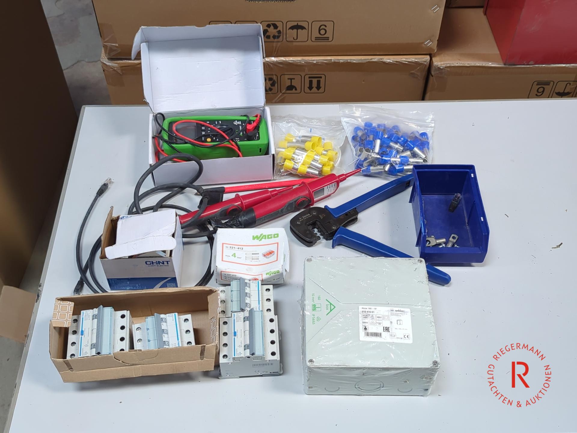 ELEKTROINSTALLATION BAUTEILE